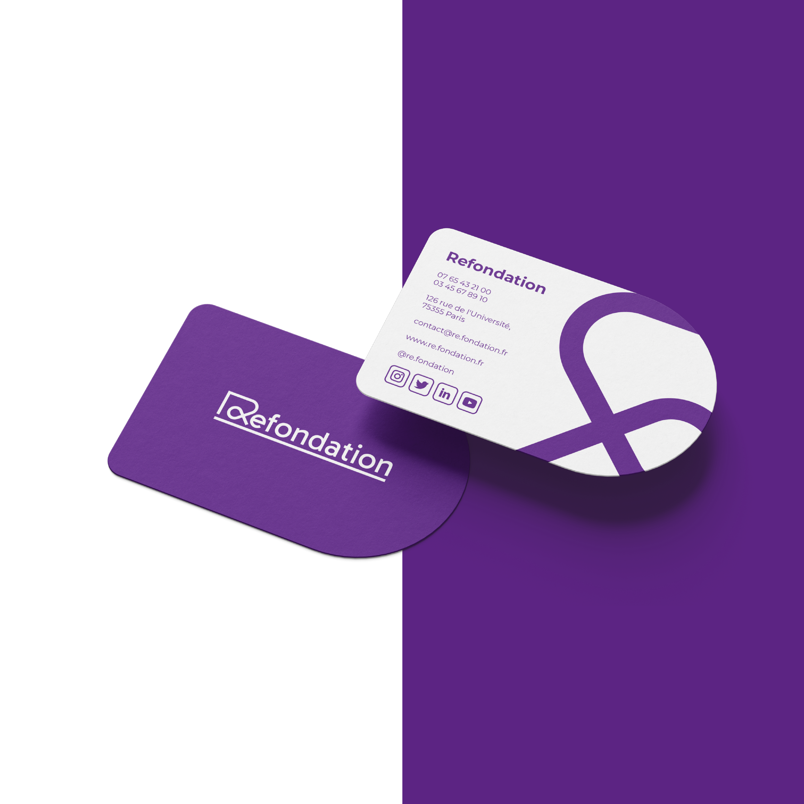 Logo iconographique beige pour Terre d'Avesnes. Photographie d'un paysage Avesnois teintée en vert en arrière plan.